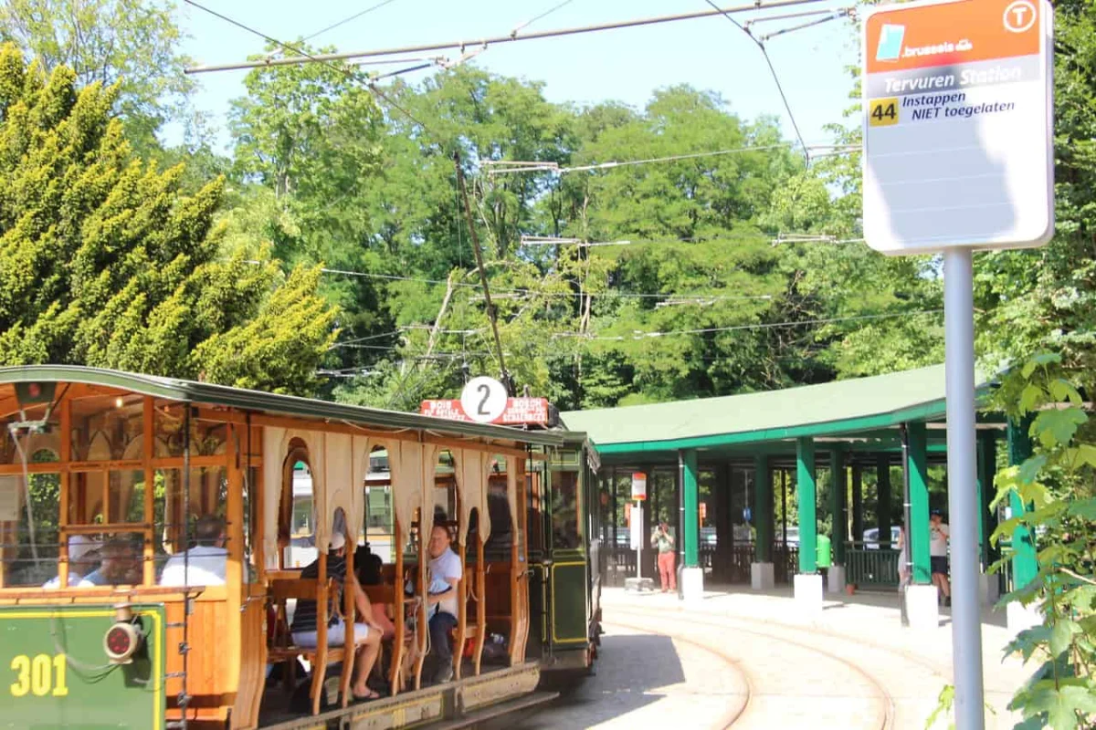 Tram 44 at Tervuren station